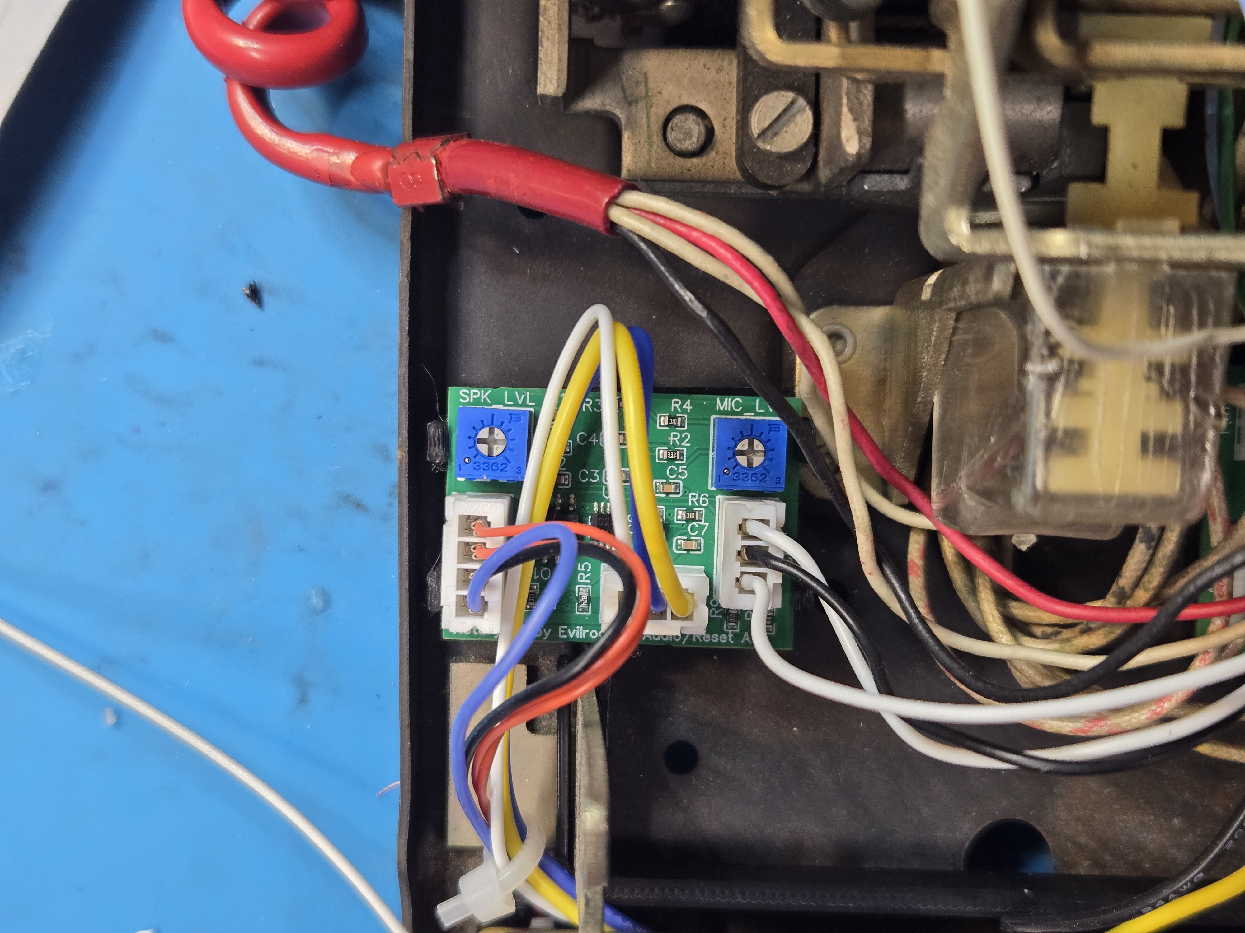 Corrected four-position audio harness connected to the Audio and Reset board