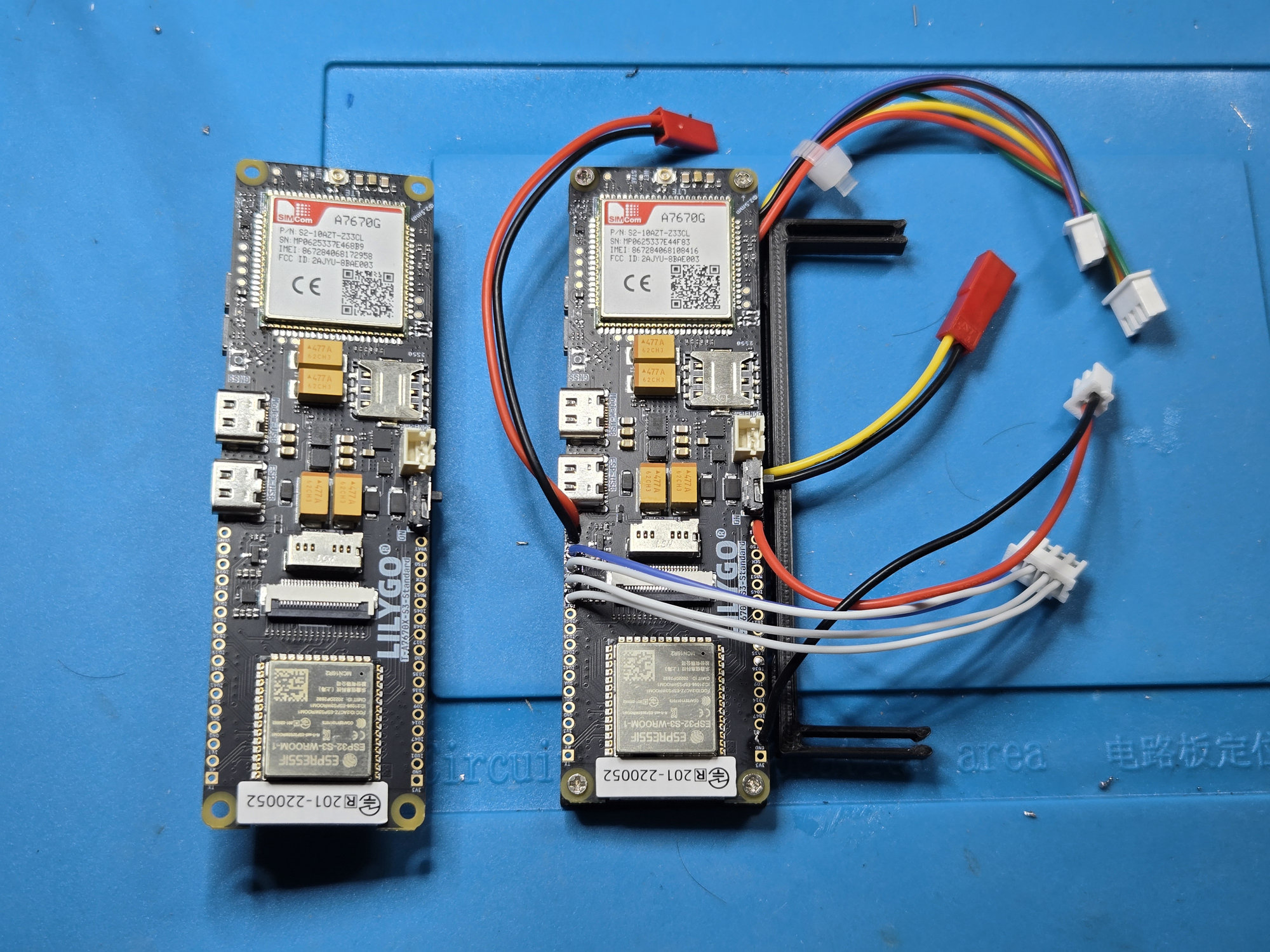 Stock LilyGO beside the fully prepared RotaryCell controller